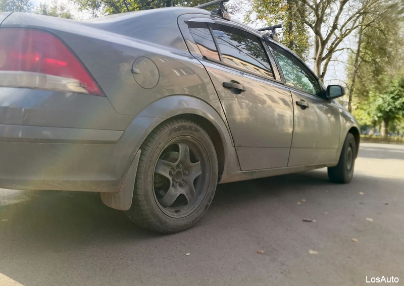 Opel Astra 1.6 MT, 2010, 184.13 км