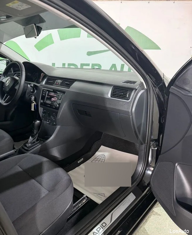 Skoda Rapid 1.6 AT, 2019, 121365 км