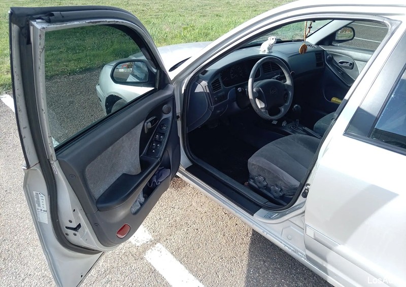 Hyundai Elantra 2.0 AT, 2002, 327550 км