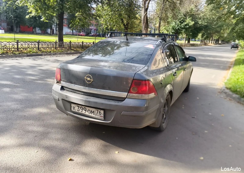 Opel Astra 1.6 MT, 2010, 184.13 км