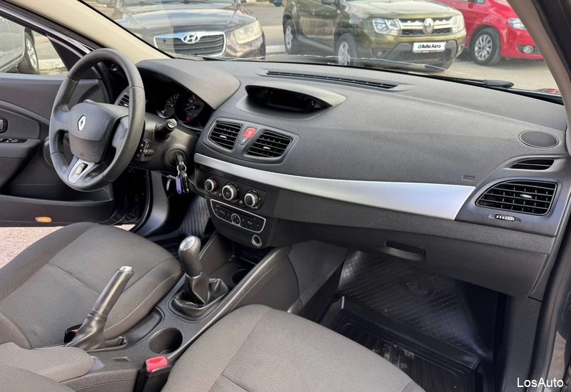 Renault Fluence 1.6 MT, 2011, 104982 км