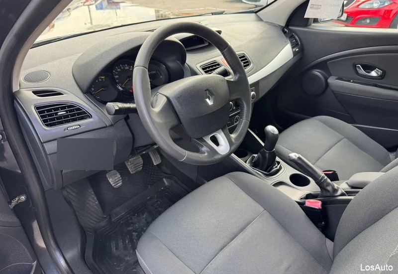 Renault Fluence 1.6 MT, 2011, 104982 км
