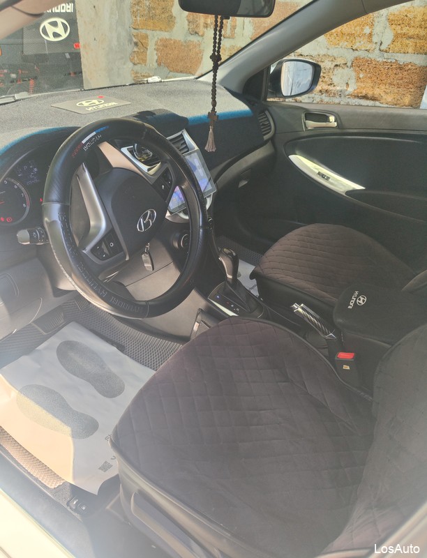 Hyundai Solaris 1.6 AT, 2015, 207000 км