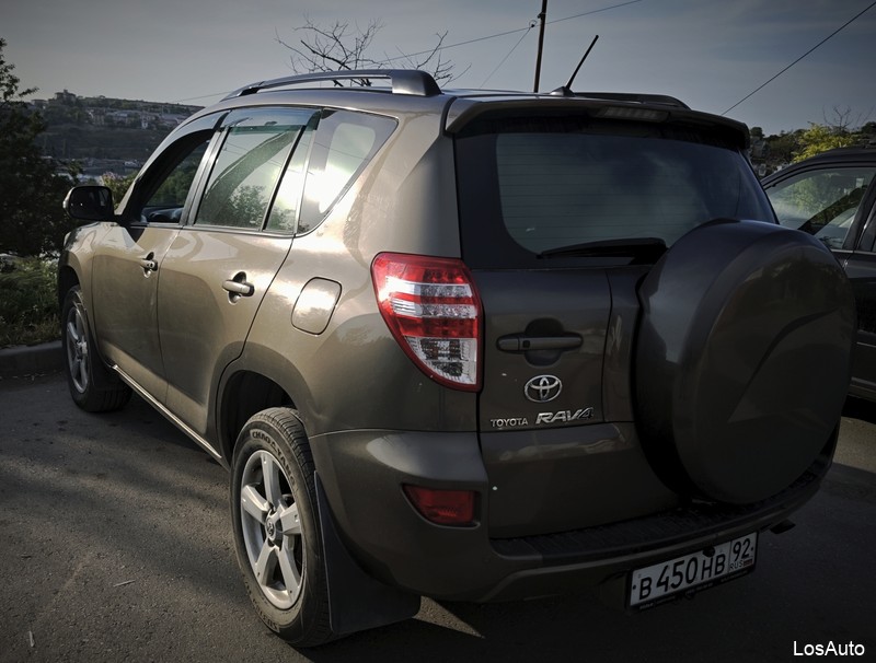 Toyota RAV4 2.0 CVT, 2010, 270000 км