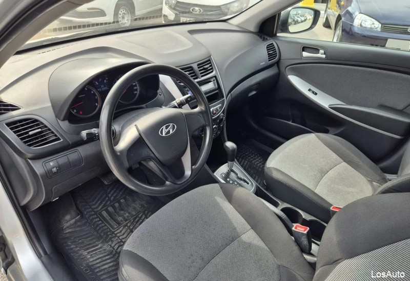 Hyundai Solaris 1.4 AT, 2013, 210999 км