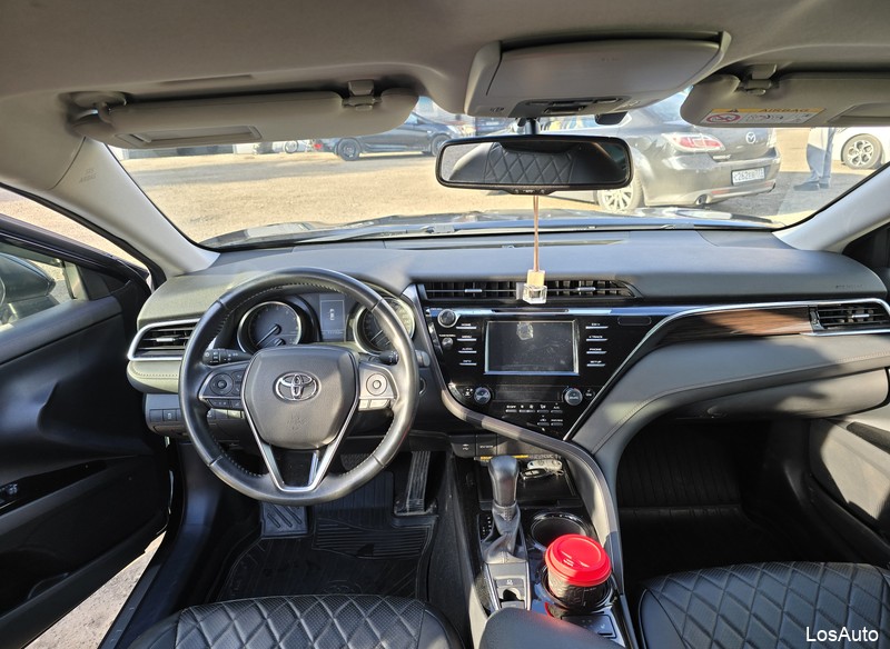 Toyota Camry 2.5AT, 2020, 82000 км