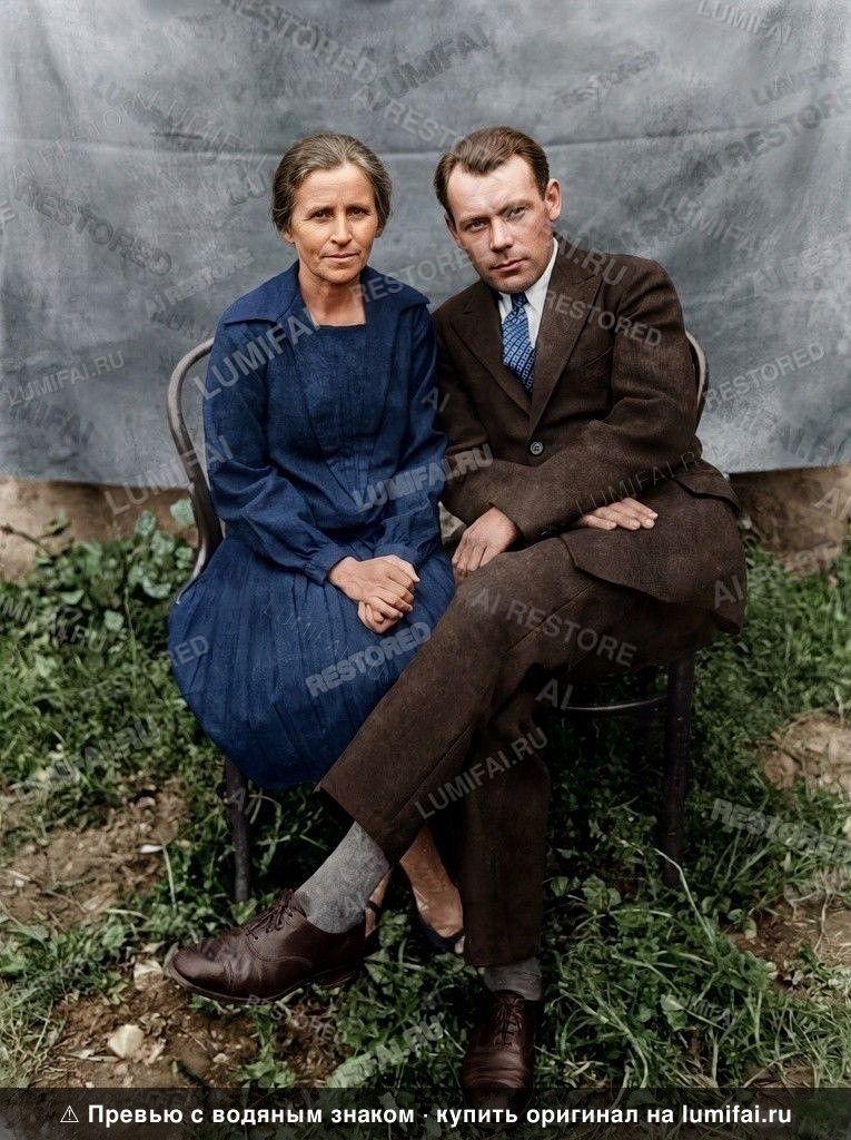 Промт для восстановления и колоризации групповых семейных фото