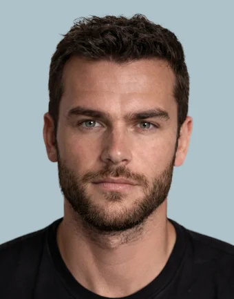 Styling option with shorter hair