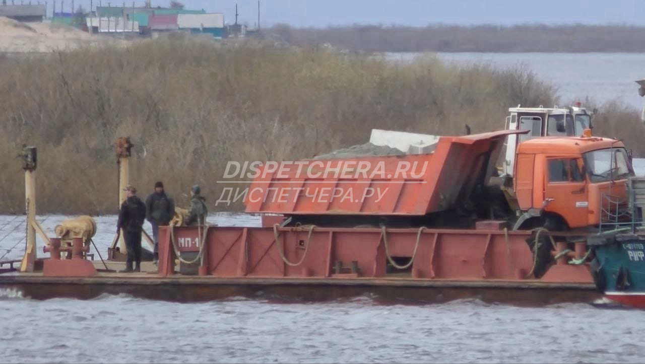 Шаланда бортовая с подачей по Кулунде, Алтайскому краю