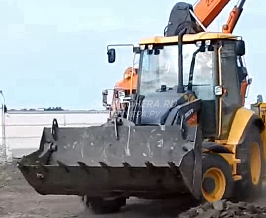 Транспортируем экскаватор Алтайскому краю