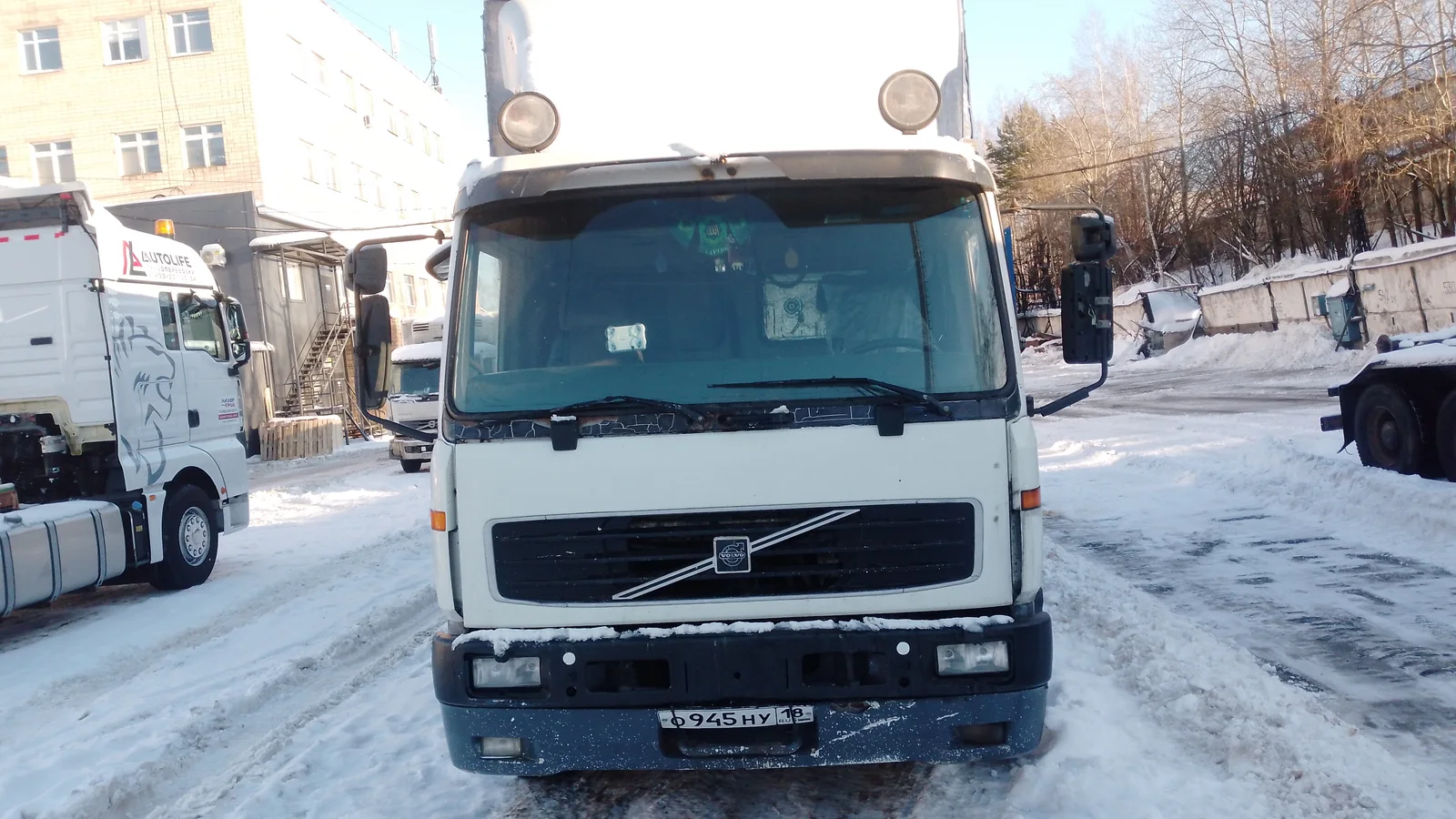 Грузовые перевозки полуприцепа на манипуляторе Московской области, недорого Московской области, недорого
