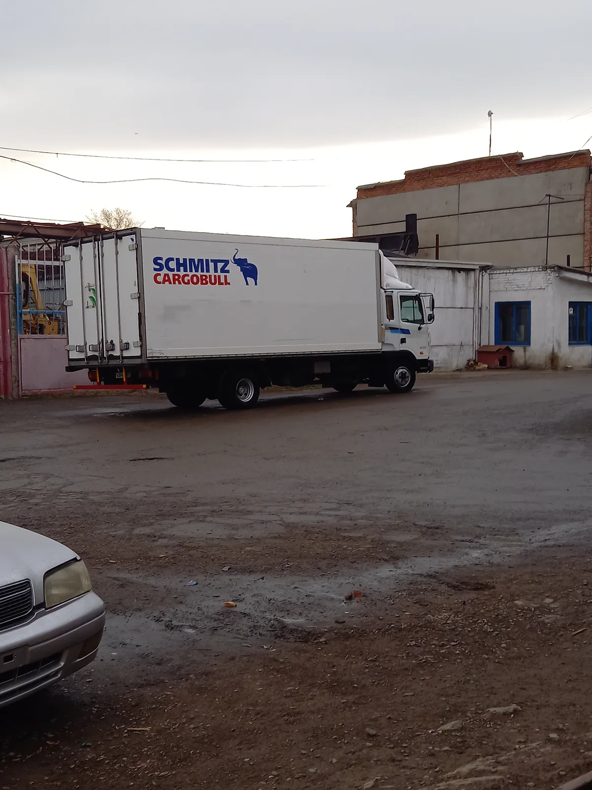 Доставка стекло Челябинскае, стеклопакетов, зеркалы и витражи, круглосуточно Челябинскае, круглосуточно
