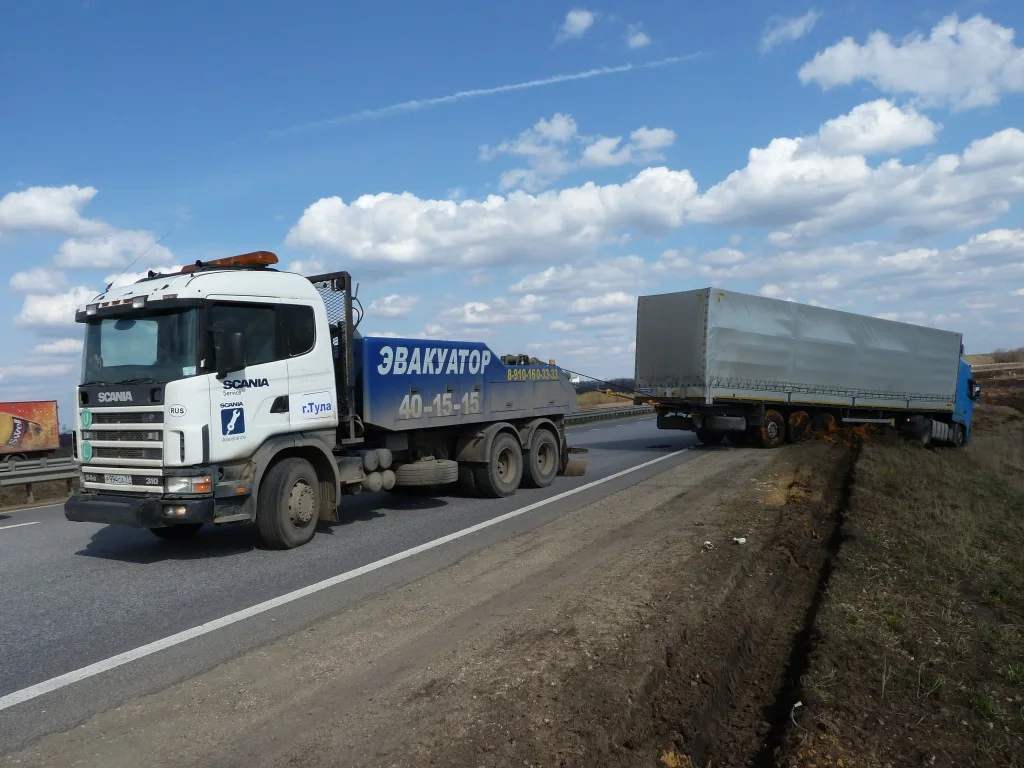 Транспортируем экскаватор Московской области