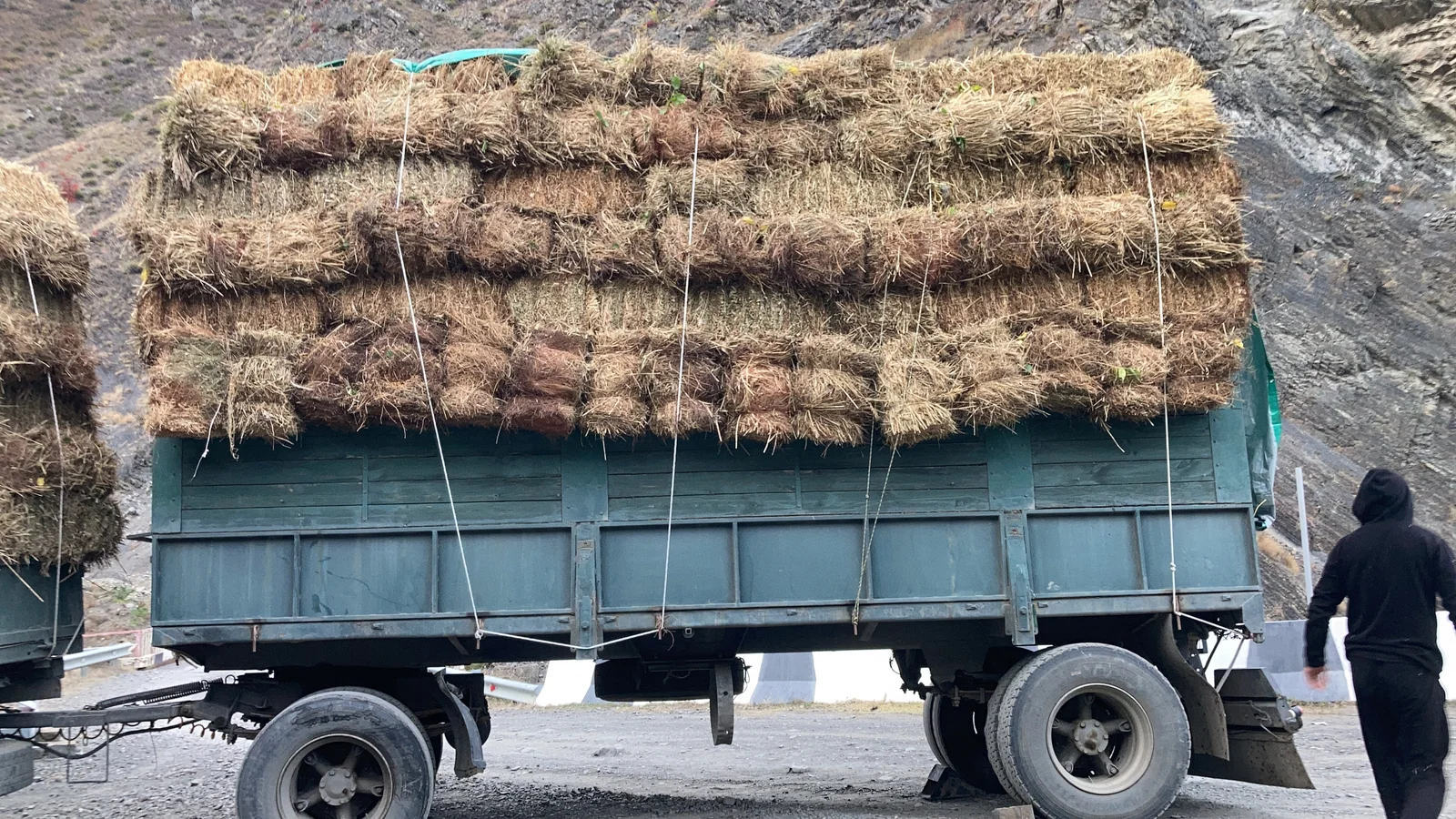 Перевозка срубов и корпусных домы с подачей по Бодайбо, Иркутской области