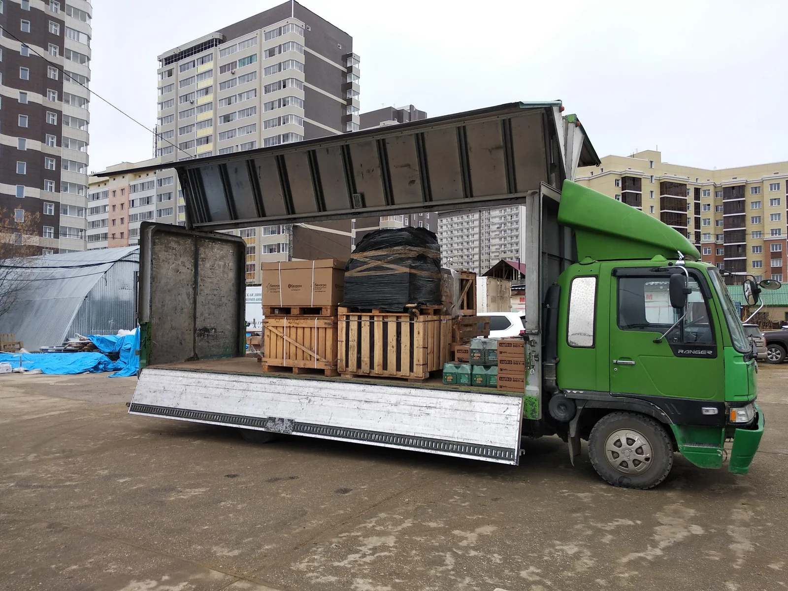 Транспортировка переезда и зоопарки с подачей по Клявлино, Самарской области