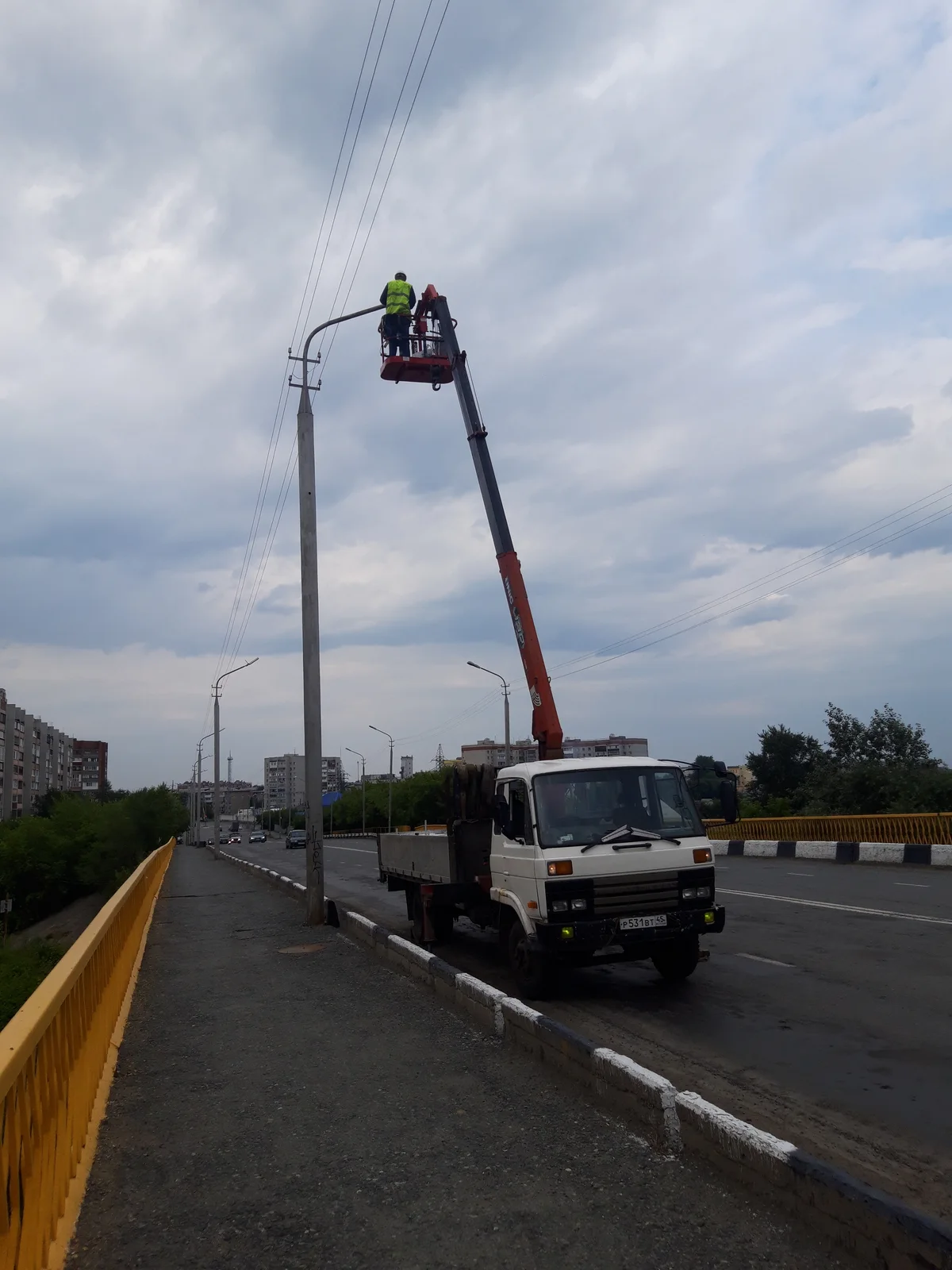 Транспортировка компрессора и генератора с подачей по Черлаку, Омской области