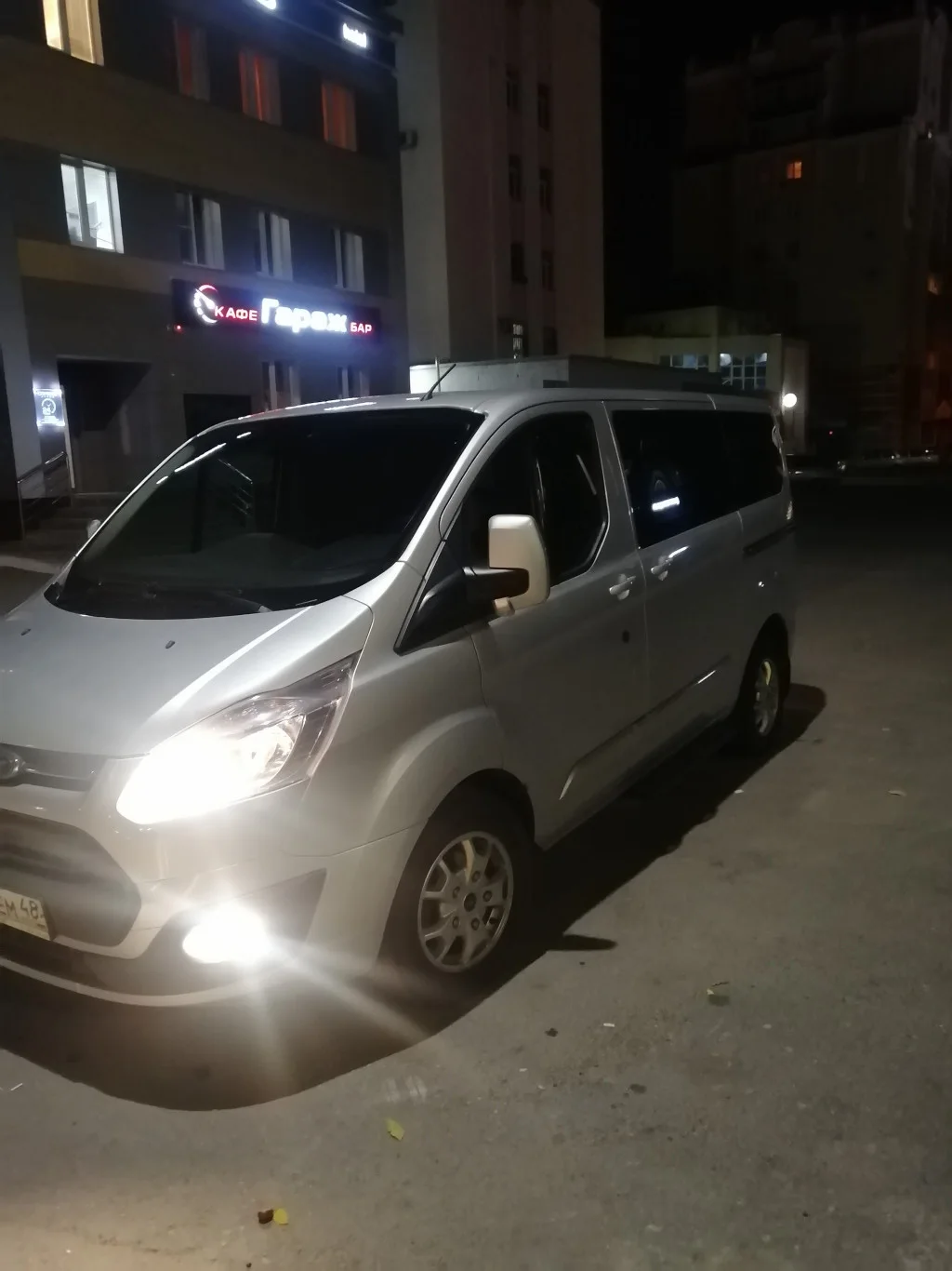 Осуществляем бережную доставку промтоварного прицепа у краю у краю