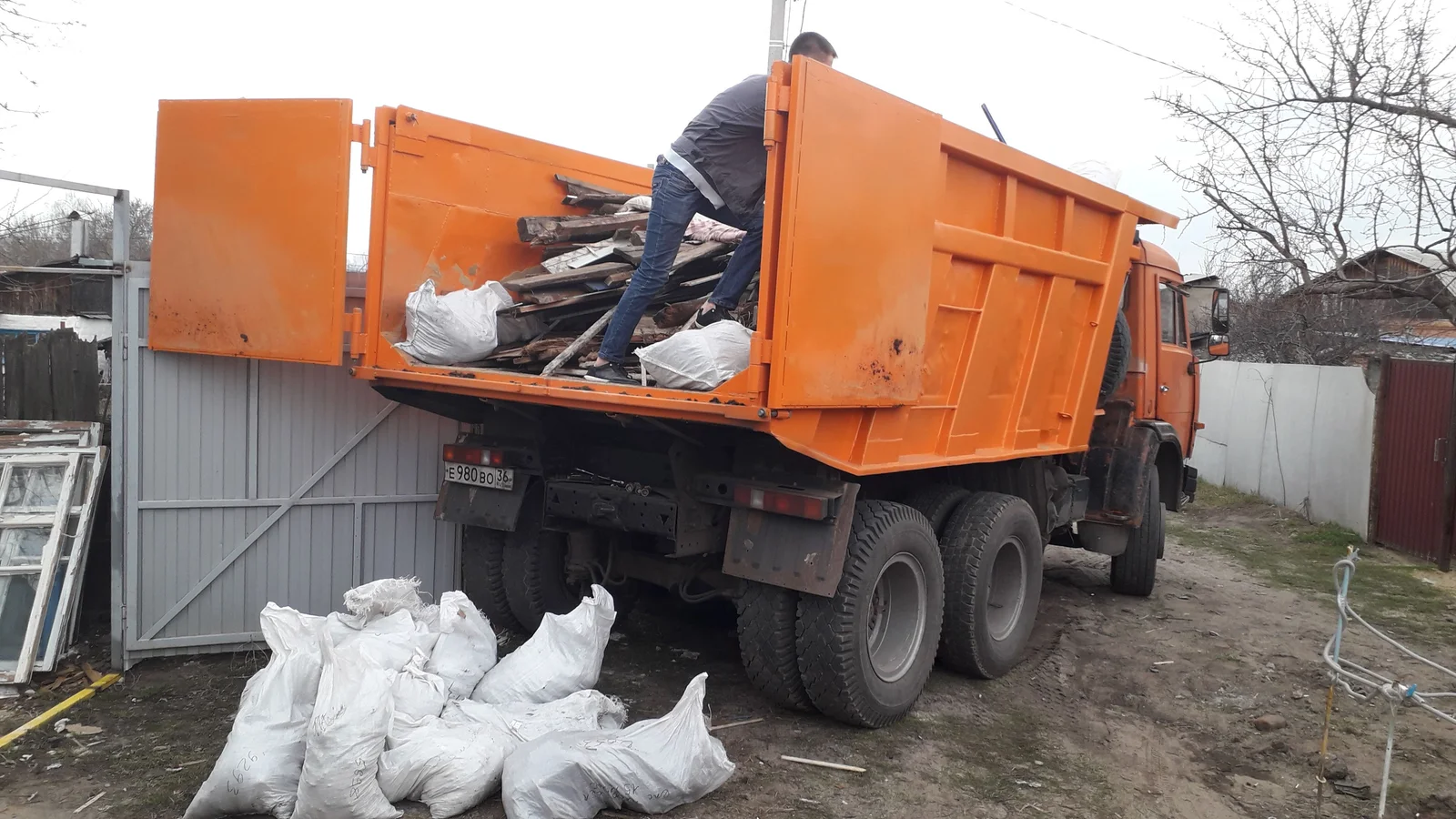 Открытые грузовики Краснодарскому краю