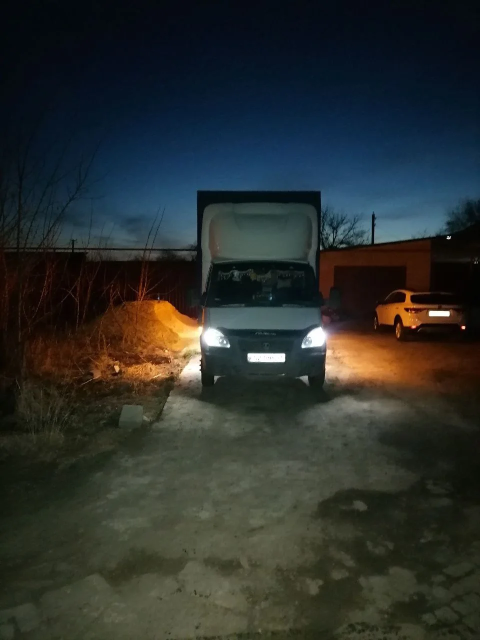 Аккуратные грузоперевозки грузовика из Чадана по Туве, оплата за перевозку при получении груза