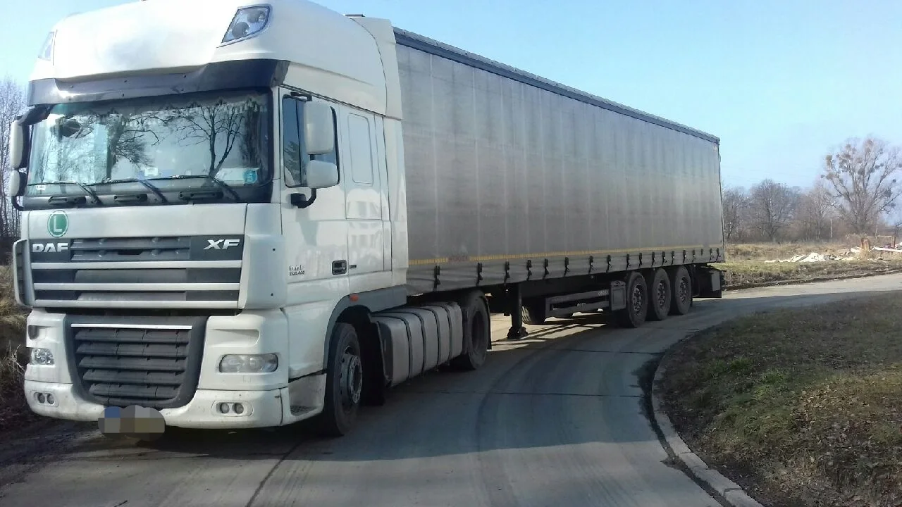 Грузовые перевозки полуприцепа на манипуляторе Воронежской области, недорого Воронежской области, недорого