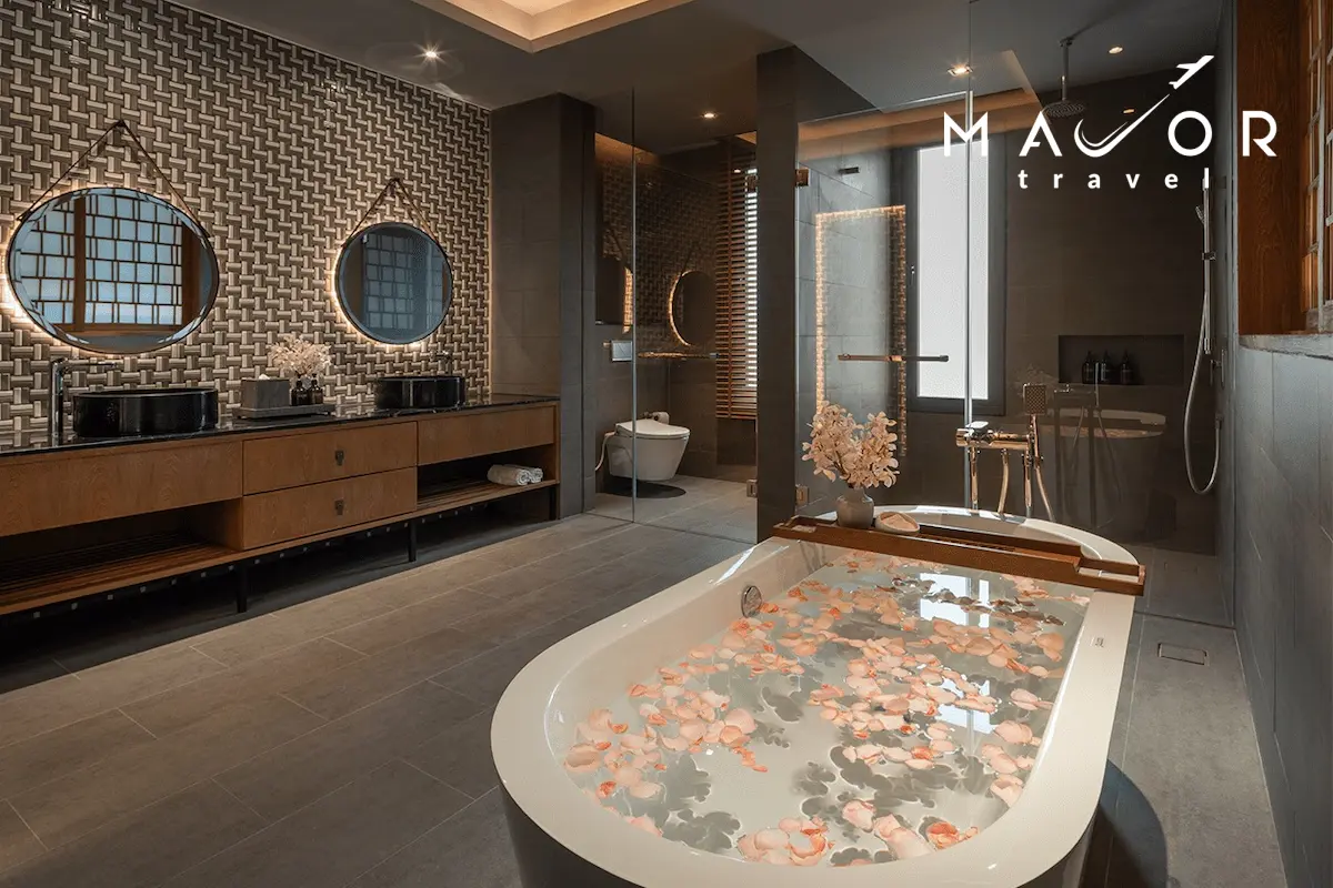 Noku Phuket 5*