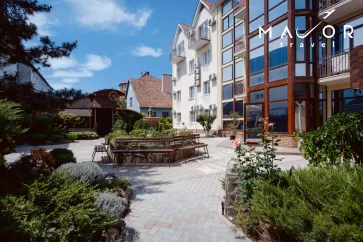 Бригантина 3*