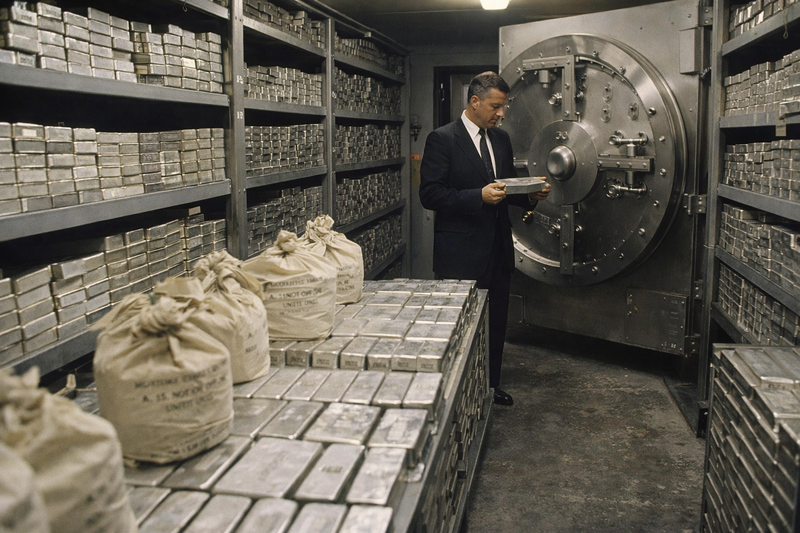 Серебро в банке