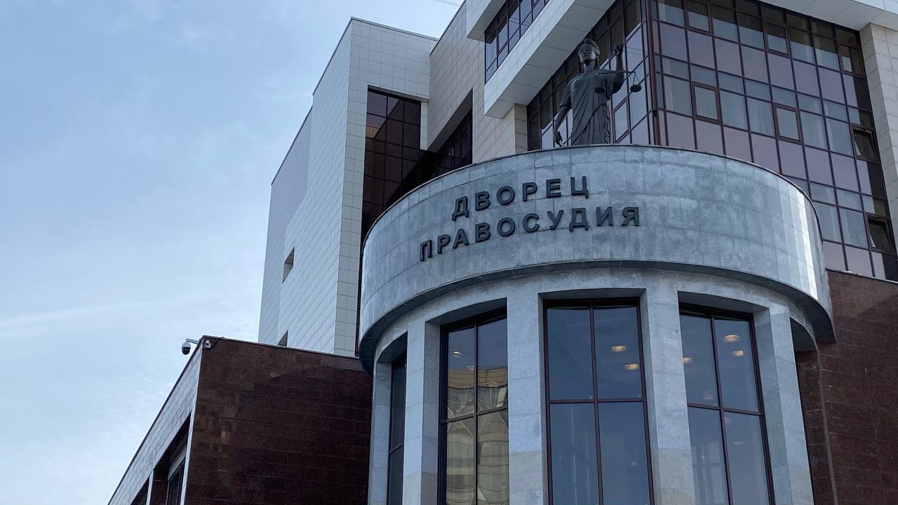 Экс-редактор URA.RU Аллаяров получил 5 лет колонии за подкуп дяди-полицейского