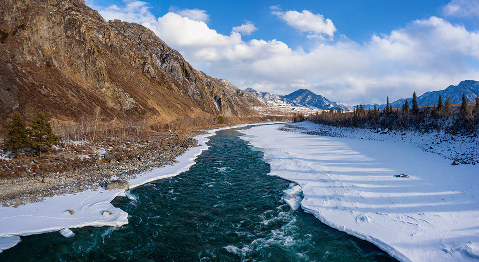 Катунский хребет и река Катунь