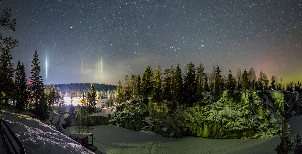 Световые столбы в Рускеале