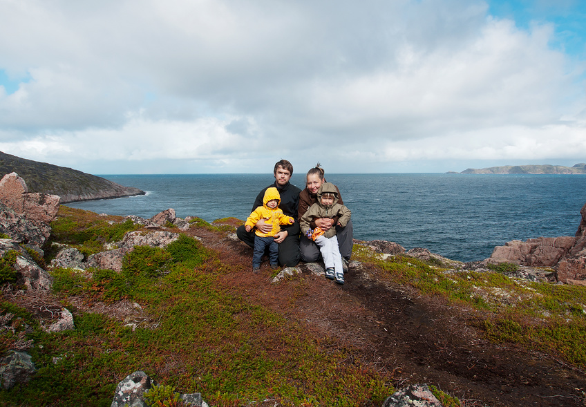 Rodina turistů poblíž Barentsova moře