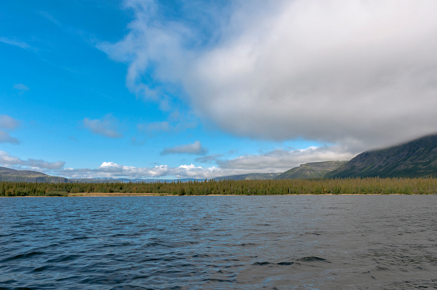 Ловозерские тундры и Ловозеро