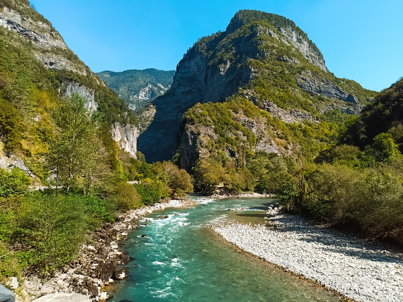 Горная река в Абхазии