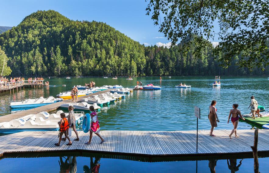 теплые озера на реке Снежной  Байкал