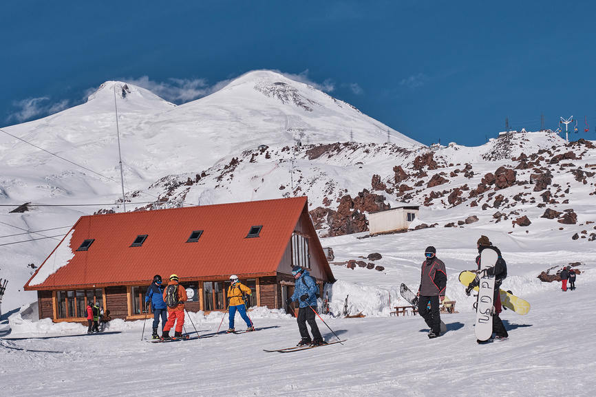 на горных лыжах на эльбрус