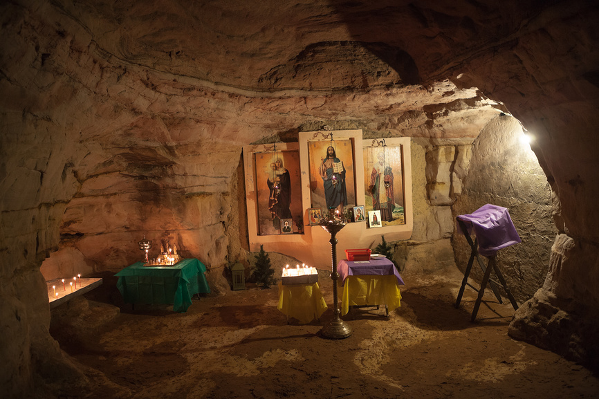 Часовня Николая Чудотворца в пещерах саблино