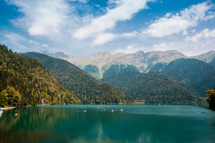 Озеро Большая Рица