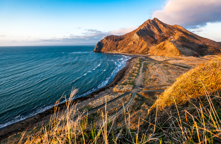 Бухта Тихая, пик Смелый, остров Сахалин