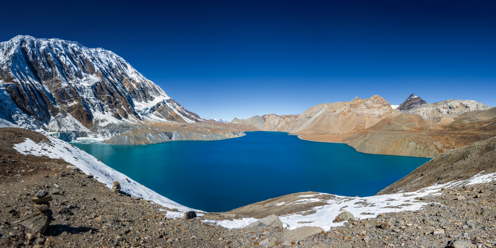 озеро Тиличо в Гималаях, Непал