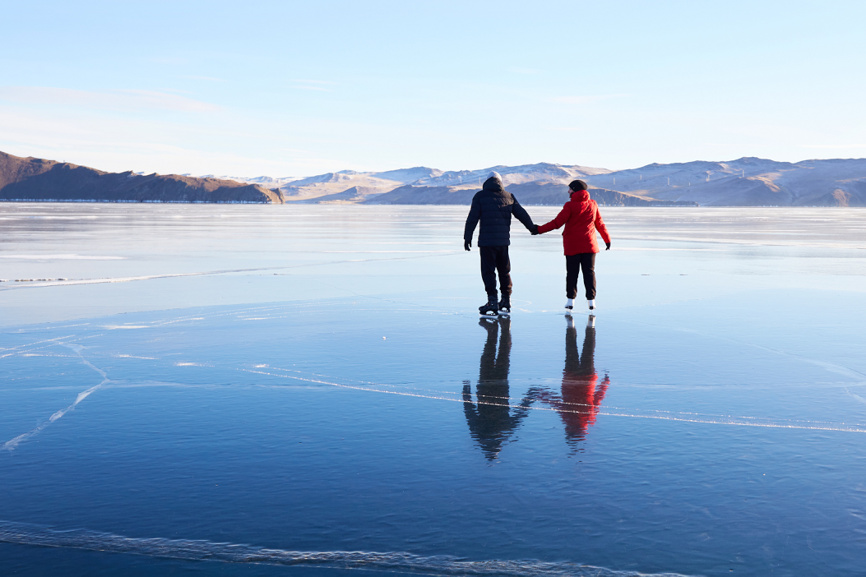 На коньках по Байкалу