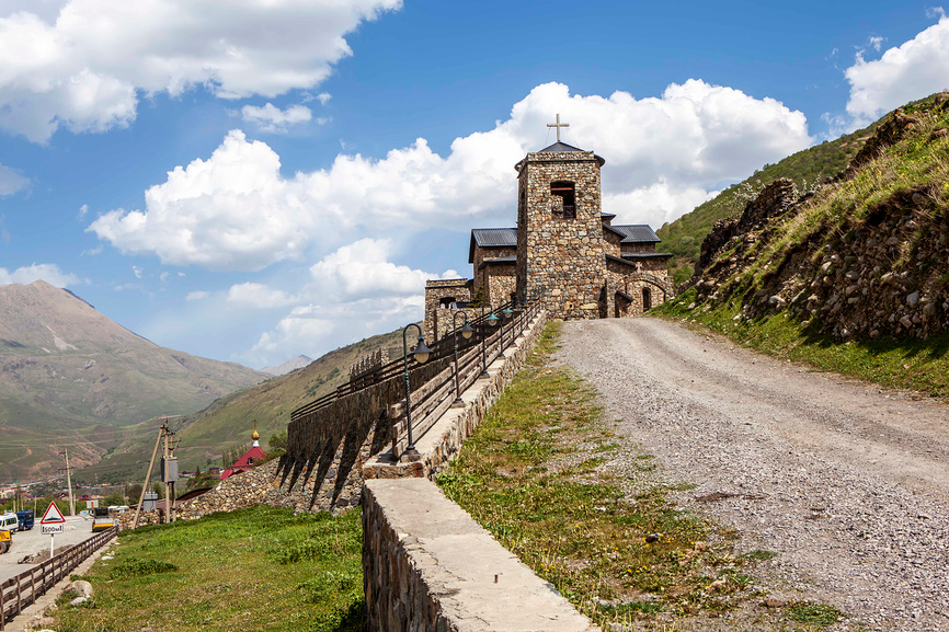 Аланский Свято-Успенский мужской монастырь. Куртатинское ущелье