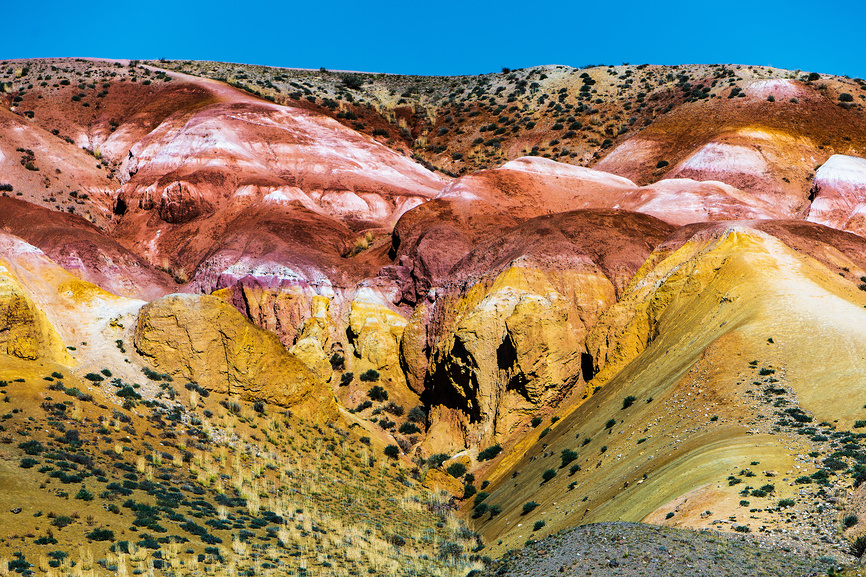 Цветные горы Кызыл-Чин