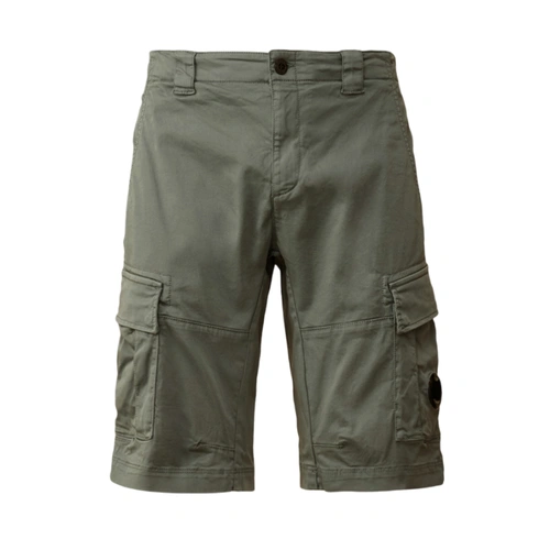 Купить шорты от CP Company