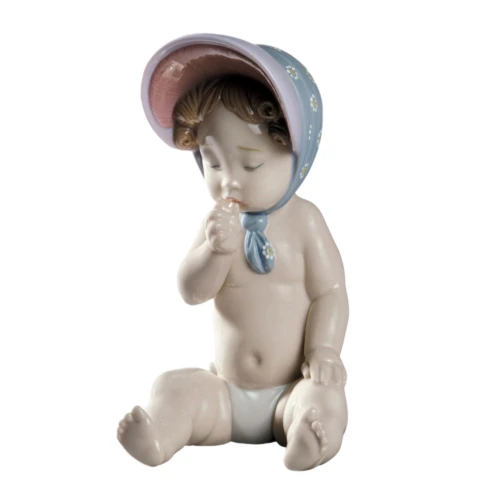 Купить Статуэтка «Девочка в шляпе» от Lladro