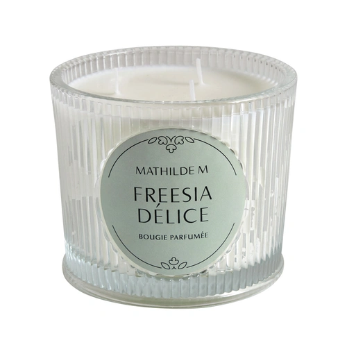 Купить Ароматическая свеча Нежная фрезия, 400 г от Mathilde M