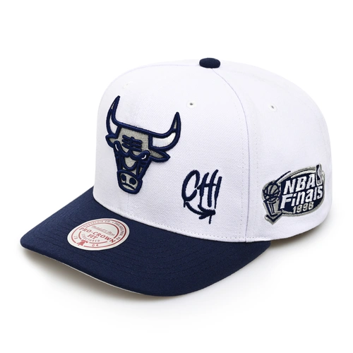Купить Бейсболка Chicago Bulls от MITCHELL&NESS