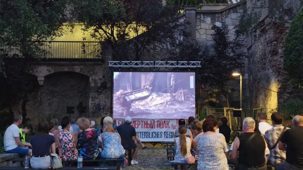 «В списках не значился» у Шведенплац: Брестская крепость на экране в центре Вены