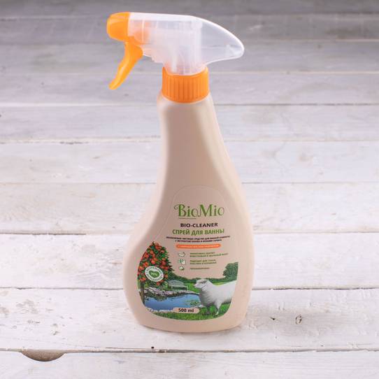 Экологичное чистящее средство для ванной комнаты "BIO MIO" ~ 500 мл