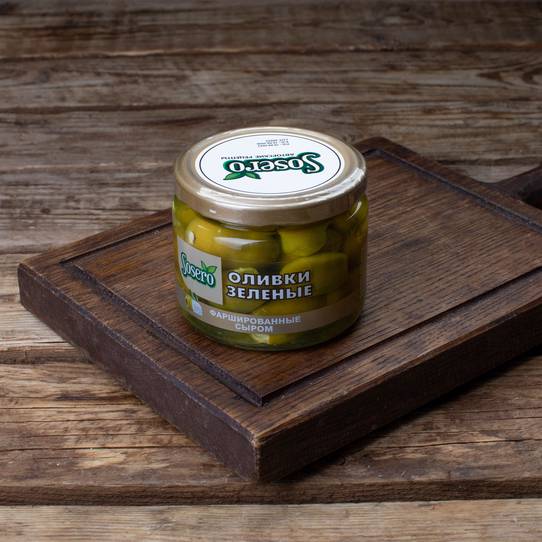 Оливки зеленые фаршированные сыром ~ 290 г