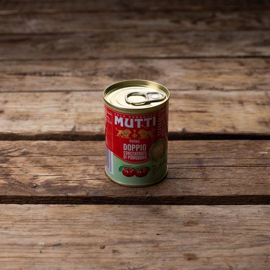 Томатная паста "Мутти" с массовой долей сухих веществ 28% ~140 г